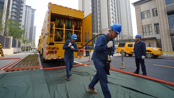 法甲-巴黎0-0摩纳哥先赛12分领跑 姆巴佩半场被换下多纳鲁马救险